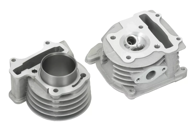 Cylinder z uzbrojoną głowicą do silników GY6 50 4T. 80 cc