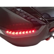 KUFER CENTRALNY HF E68 BLACK 48L ŚWIATŁO STOP LED