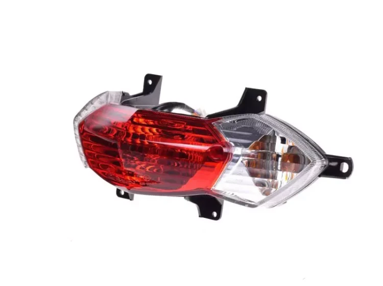 lampa-tyl-do-peugeot-kisbee_2.webp